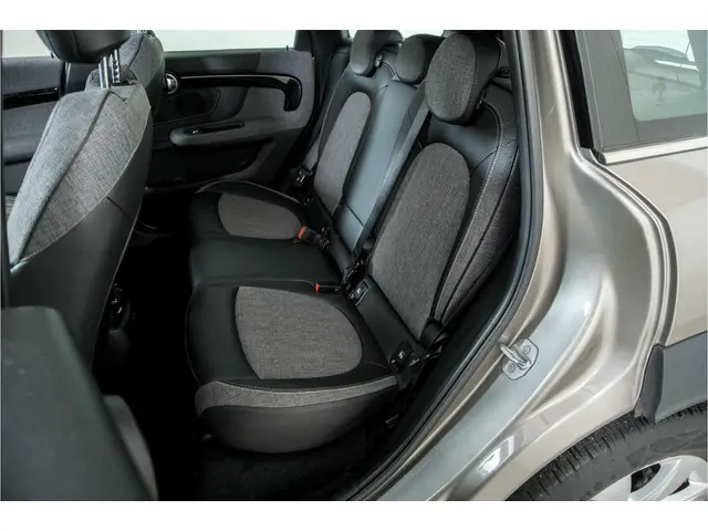 MINI Countryman 1.5 Automaat One Salt 2020 Benzine 40