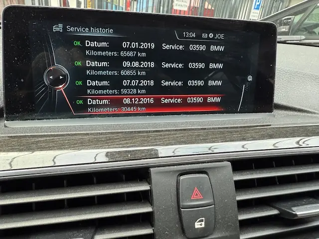 BMW 3 Serie Touring 330i xDrive M Sport 2015 Benzine 27