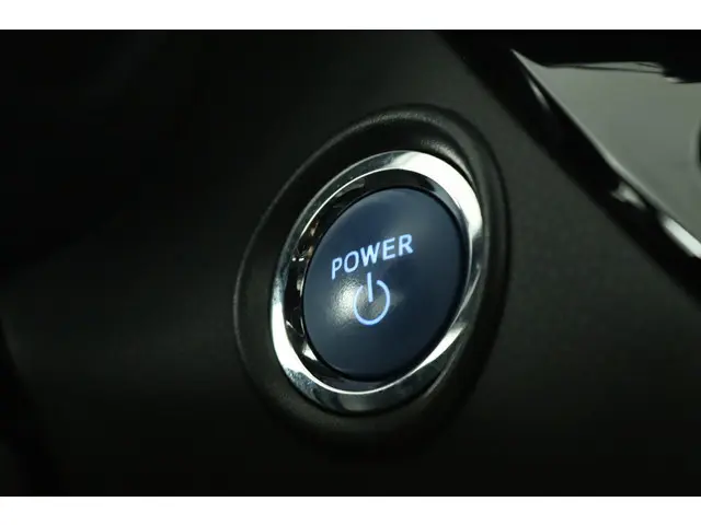 Toyota C-HR 1.8 Hybrid Executive 2022 Hybride Benzine 57