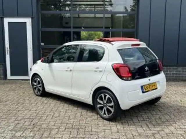 Citroën C1 1.2 PureTech Airscape Shine 2015 Benzine 6
