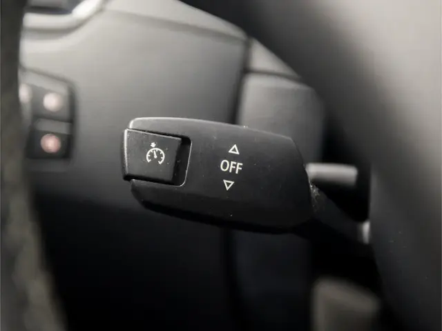 BMW X1 sDrive20i High Executive 2015 Benzine 21