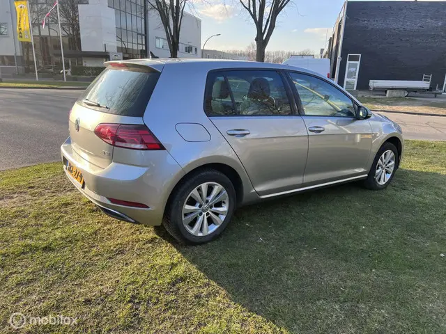 Volkswagen Golf 1.0 TSI Comfortline Business 2017 Benzine 7