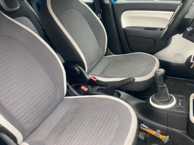 Renault Twingo 1.0 SCe Expression 2015 Benzine 12