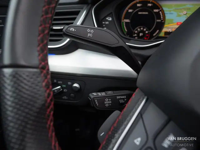 Audi Q5 55 TFSI e quattro S-Line 2020 Hybride Benzine 24