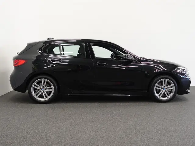 BMW 1 Serie 118i M-Sport Automaat 2024 Benzine 46