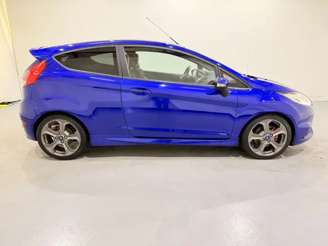 Ford Fiesta 1.6 ST2 180PK Navi/Clima 2014 Benzine 19