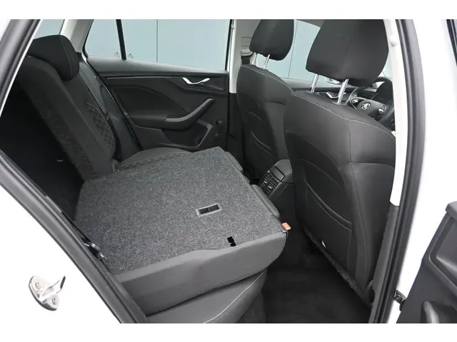Škoda Kamiq 1.0 TSI Ambition 2021 Benzine 25