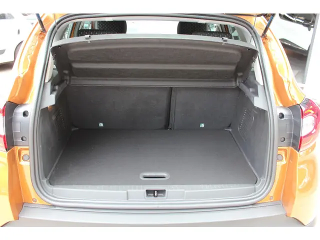 Renault Captur 1.3 EDC Intens 150 AUTOMAAT 2019 Benzine 27