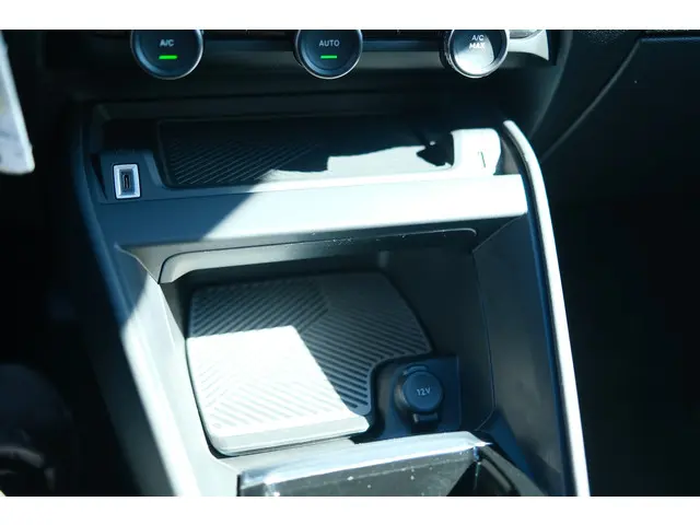 Citroën ë-C4 Feel Pack 50 kWh 2021 Elektrisch 37