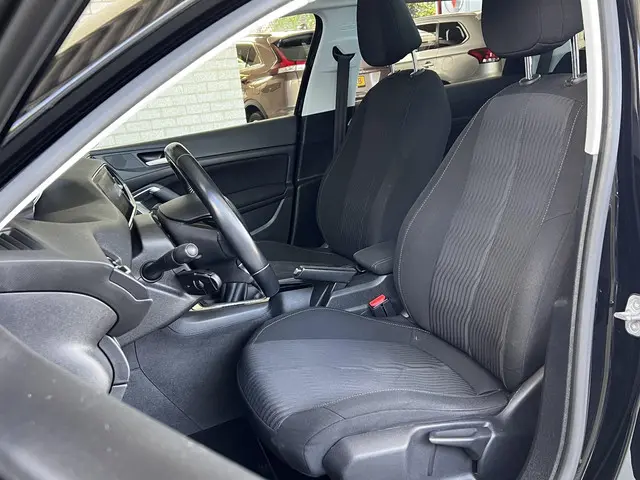 Peugeot 308 SW 1.2 PureTech Blue Lion 2017 Benzine 24