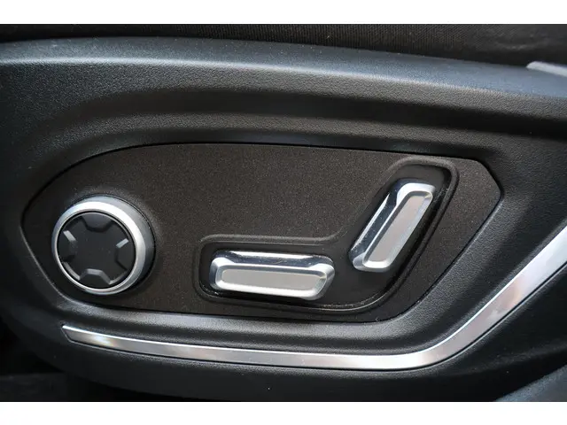 Lynk & Co 01 1.5 2024 Hybride Benzine 15