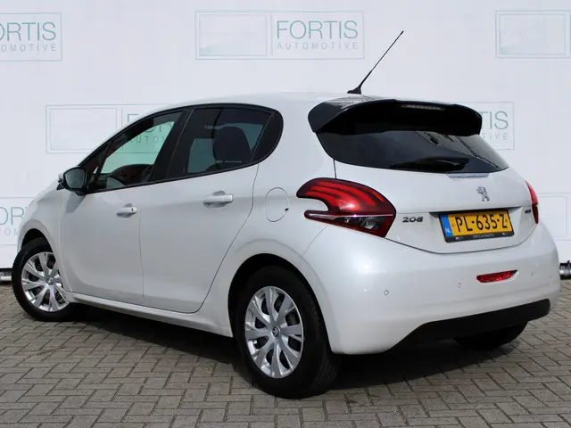 Peugeot 208 2