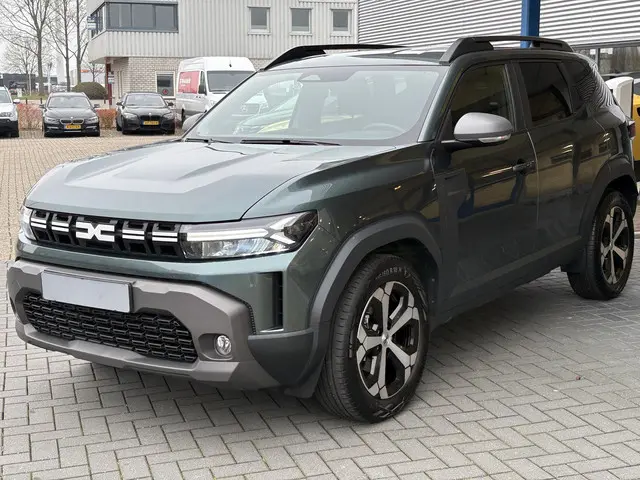 Dacia Duster 1.6 Hybrid Journey 2025 Hybride Benzine 3