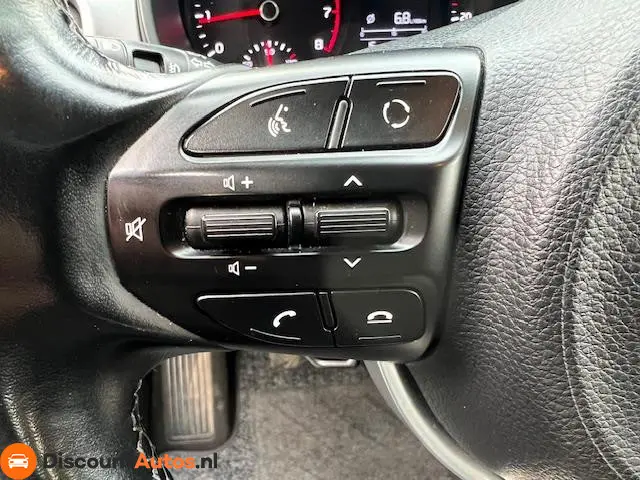 Kia Stonic 1.0 T-GDi DynamicLine 2020 Benzine 13