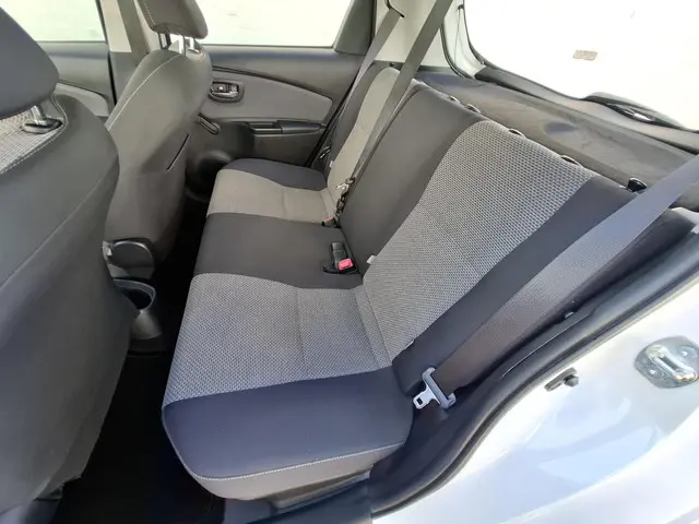 Toyota Yaris 1.5 Hybrid 2017 Hybride Benzine 28