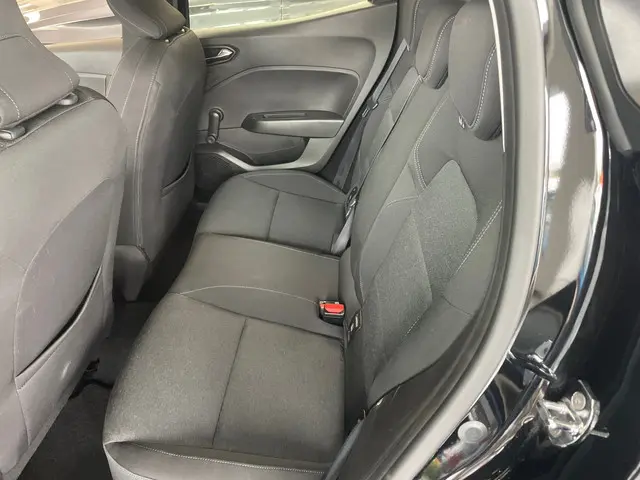 Renault Clio 1.0 TCe Zen 2022 Benzine 8