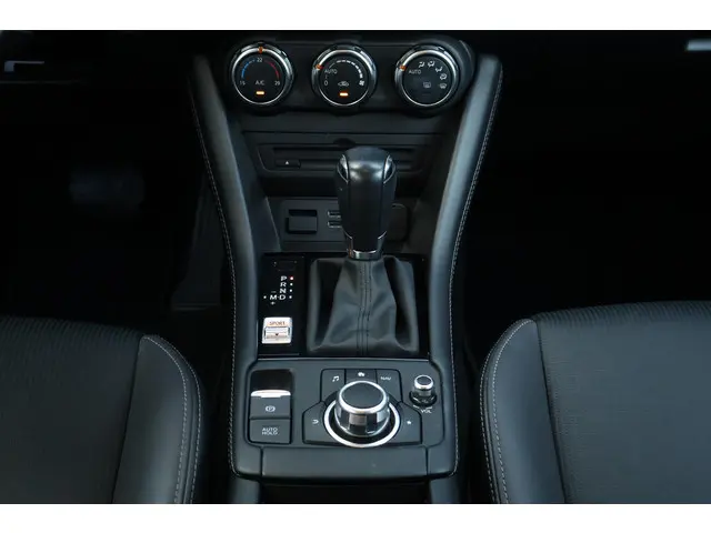 Mazda CX-3 2.0 SkyActiv-G 120 SkyLease GT 2019 Benzine 33