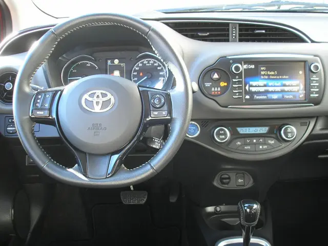 Toyota Yaris 1.5 Hybride Dynamic 2019 Hybride Benzine 11
