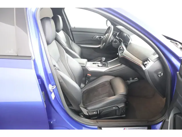 BMW 3 Serie 330i High Executive 2020 Benzine 17
