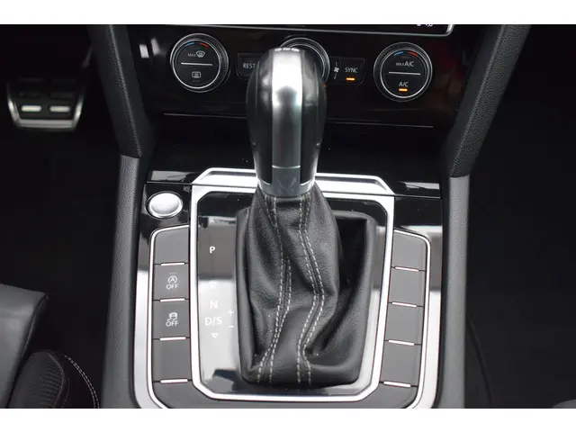 Volkswagen Passat Variant 1.8 TSI 2016 Benzine 26