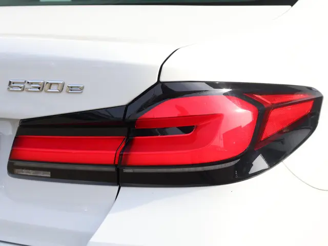 BMW 5 Serie 530e High Executive 2021 Hybride Benzine 51