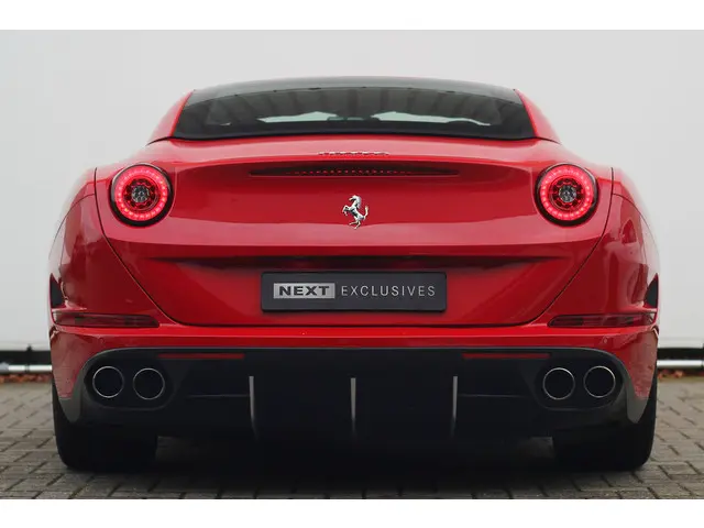Ferrari California 3.9 T HELE 2016 Benzine 14