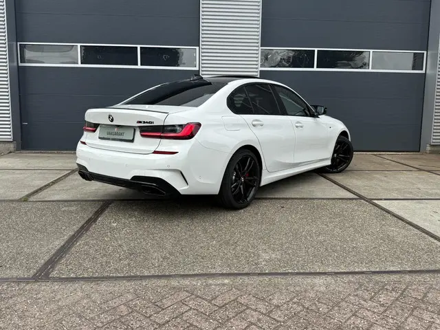 BMW 3 Serie M340i xDrive 2022 Benzine 4