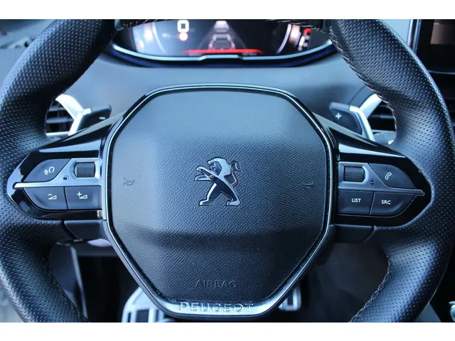 Peugeot 3008 1.2 PureTech Blue Lease GT 2021 Benzine 21