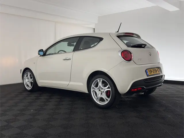Alfa Romeo MiTo 0.9 TwinAir Distinctive 2013 Benzine 4
