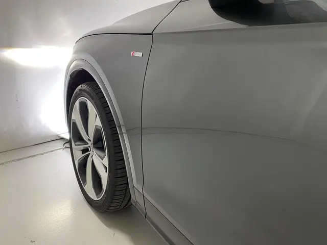 Audi Q5 45 TFSI quattro S edition 2019 Benzine 13