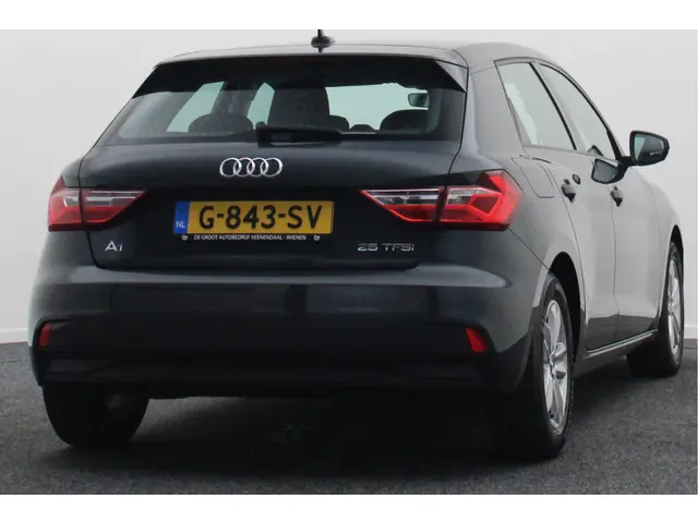 Audi A1 Sportback 25 TFSI Pro Line 2019 Benzine 18