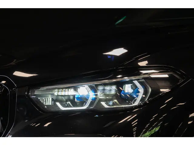 BMW X5 xDrive45e High Executive 2022 Hybride Benzine 6