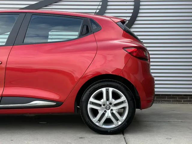 Renault Clio 0.9 TCe Limited 2018 Benzine 10