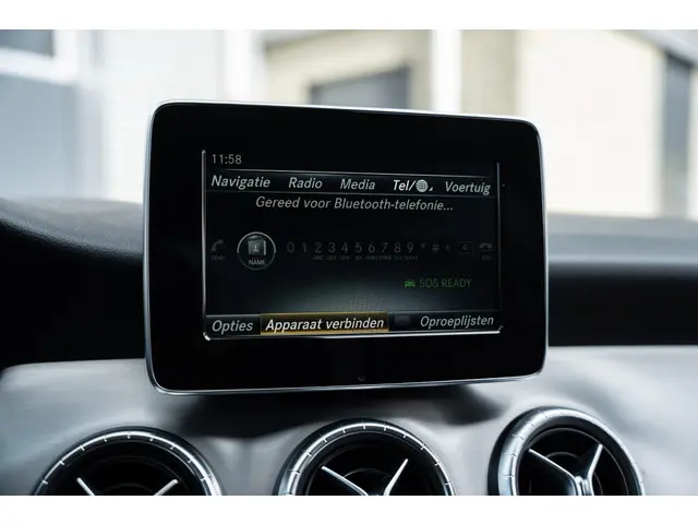 Mercedes-Benz CLA 180 AMG 2015 Benzine 34