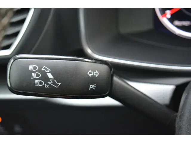 SEAT Leon 1.0 TSI Style Business Intense 2021 Benzine 31