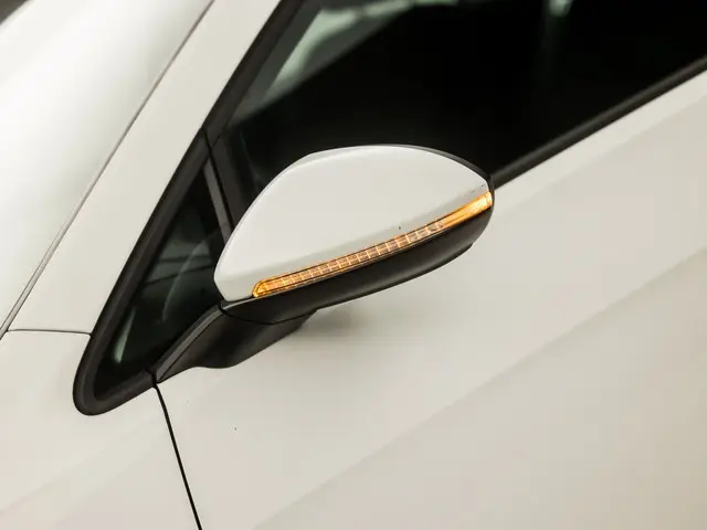 Volkswagen e-Golf Sport 2018 Elektrisch 28