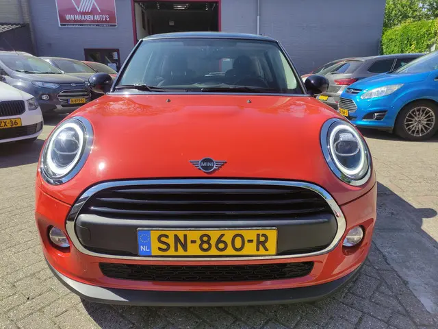 MINI One 1.5 Salt, Navigatie 2018 Benzine 6