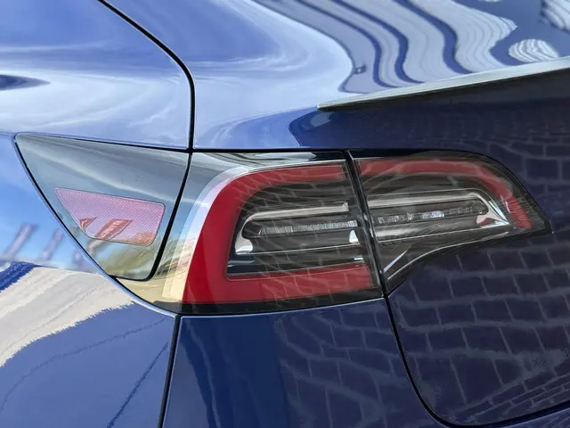 Tesla Model 3 Long Range AWD 75 kWh 2021 Elektrisch 45