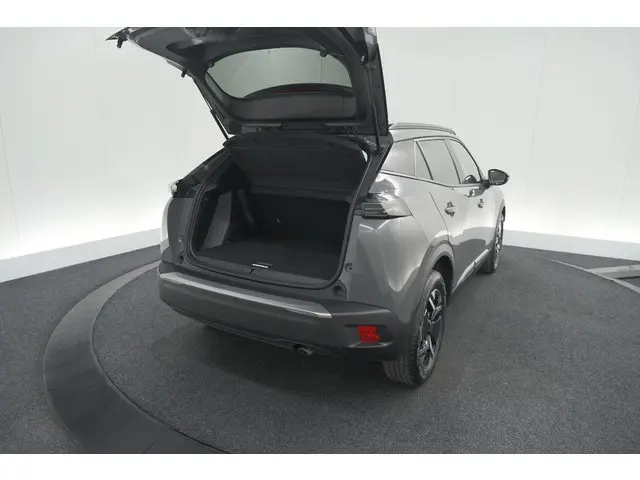 Peugeot 2008 PureTech 100 Allure 2024 Benzine 63