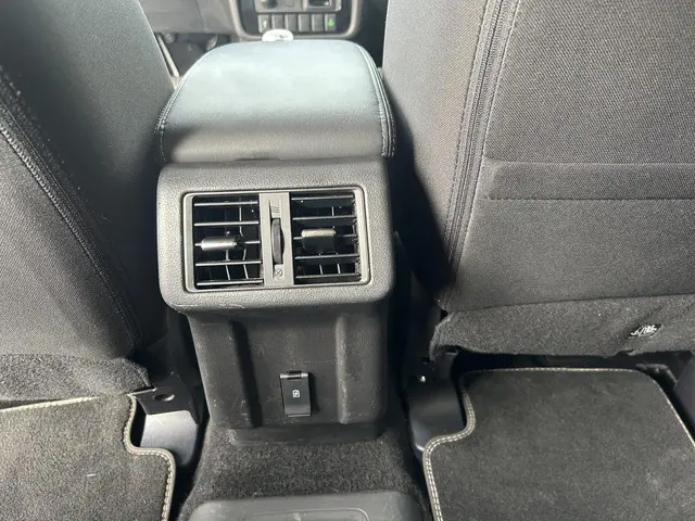 Mitsubishi Outlander 2.4 PHEV Pure+ 2020 Hybride Benzine 23