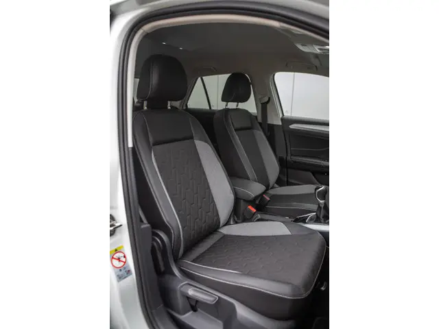 Volkswagen T-Roc Goal Edition 2025 Benzine 10