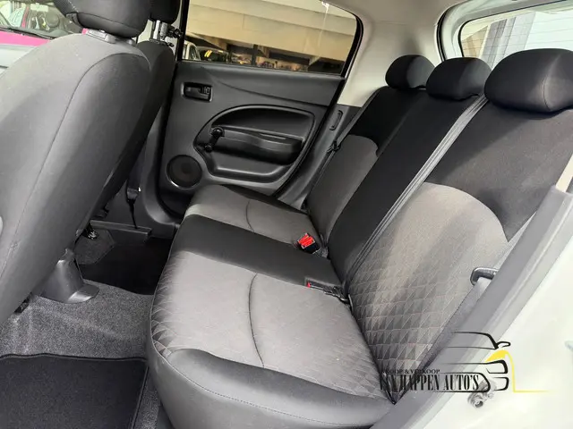 Mitsubishi Space Star 1.2 Entry / apk 4-2028 2022 Benzine 18