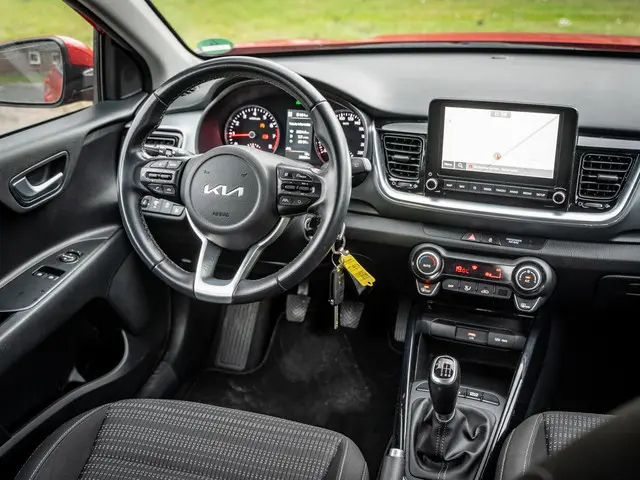 Kia Stonic 1.0 T-GDi MHEV DynamicLine 2022 Benzine 6