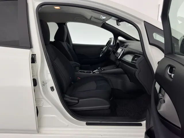 Nissan Leaf Acenta 40 kWh {SOH-90%} 2020 Elektrisch 11