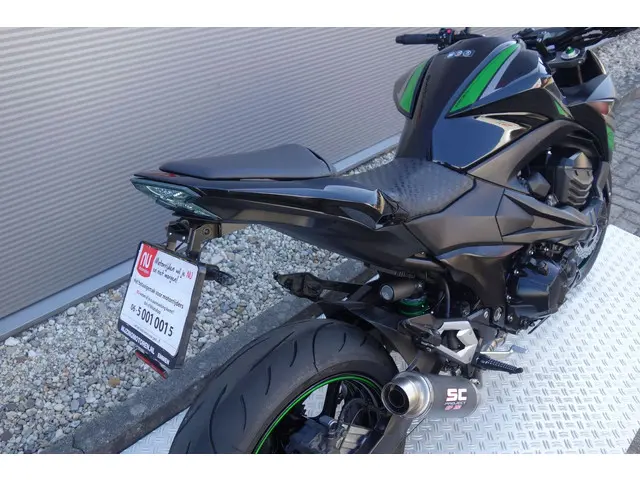 Kawasaki Z800 ABS 2016 Benzine 12
