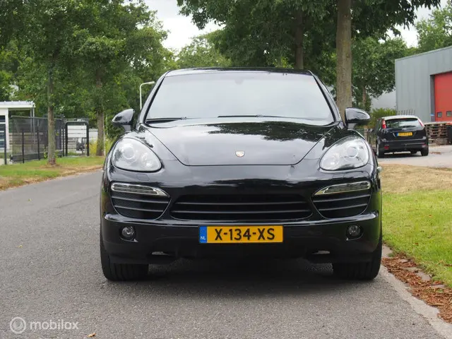 Porsche Cayenne 4.8 S 2012 Benzine 8