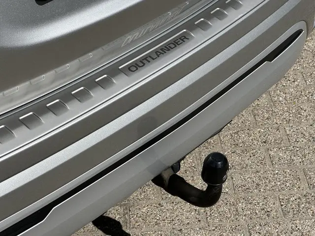 Mitsubishi Outlander 2.4 PHEV Pure+ 2019 Hybride Benzine 32