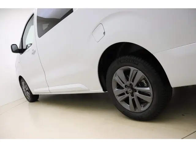 Peugeot Expert 2.0 BlueHDi S&S L3 DC 2024 Diesel 14