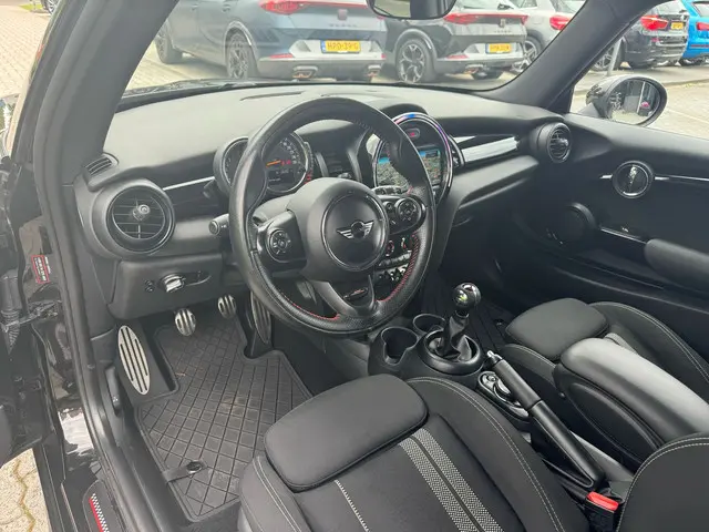 MINI Cooper Mini 1.2 One john works 2015 Benzine 2