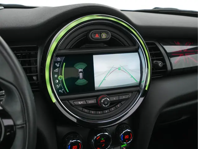 MINI Electric Mini Yours 33 kWh [ 3-Fase ] 2020 Elektrisch 17